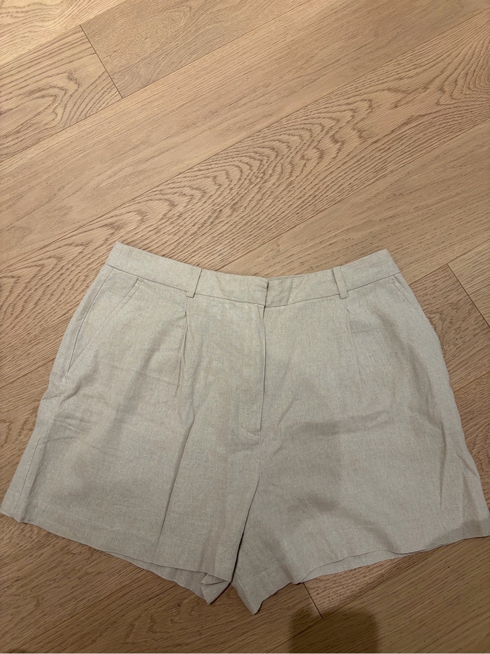 Zara Cream Tailored High-Rise Shorts